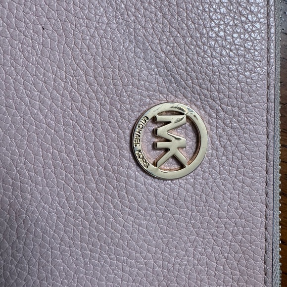 Clutch - Michael Kors clutch soft leather.  Baby pink. Gorgeous! - Picture 2 of 5